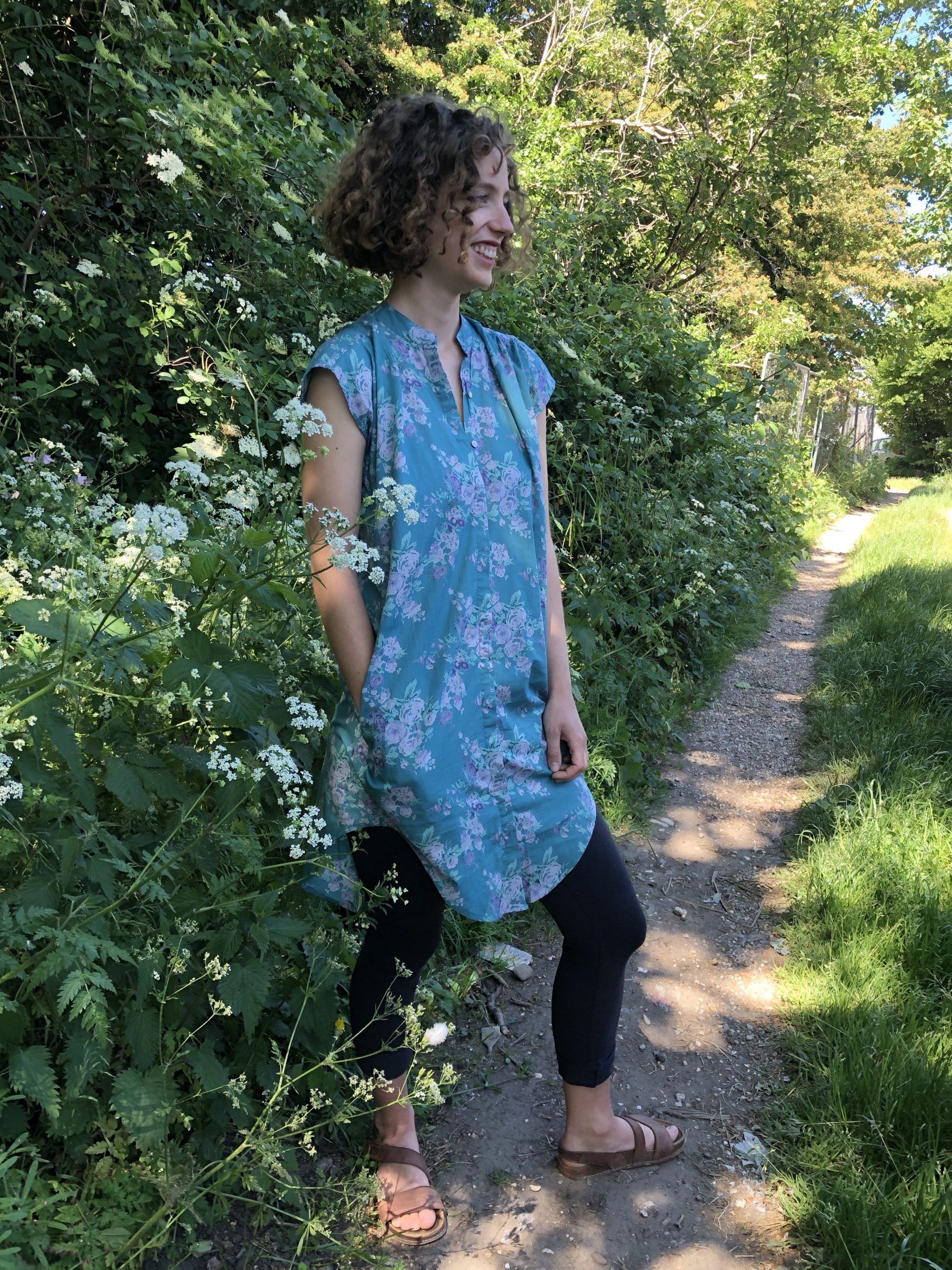 Cotton Michelle button Dress in Pacific Blue -leggings