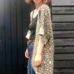 Kimono jacket in black honeysuckle with gold