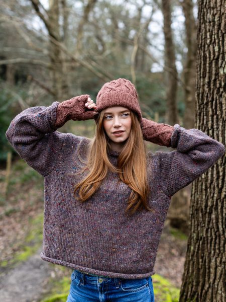 GPC_WOODLAND HEATHER JUMPER 3 WITH HAND WARMERS AND HAT IN CLAY Pure wool jumper, hand warmers and hat